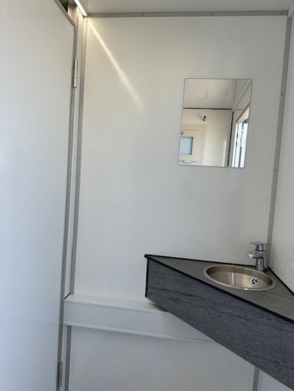 bf9f01c3-fbcd-48ce-bc18-1c845aab7a99